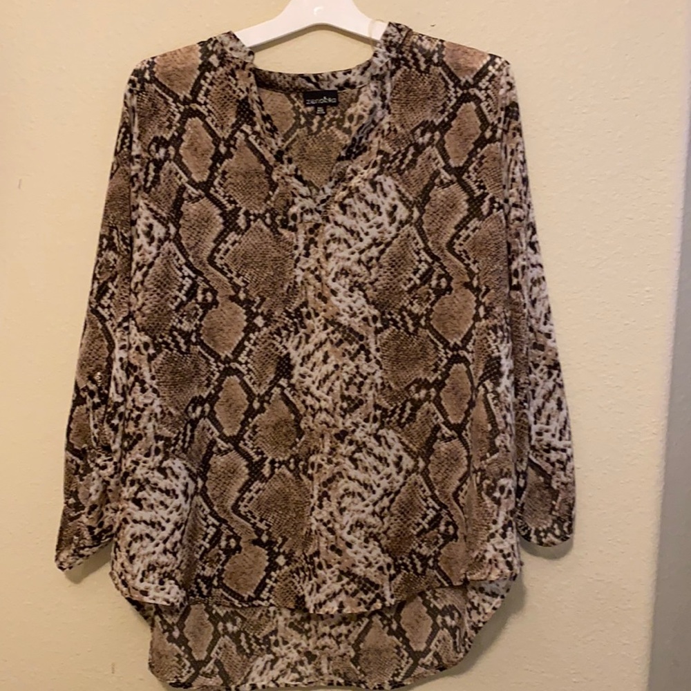 Snake print top